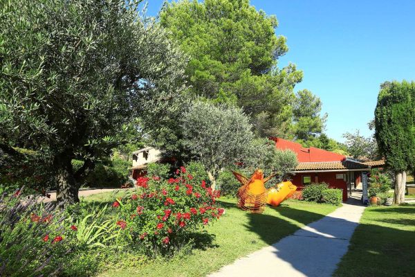 ibis Styles Aix-en-Provence Mas des Oliviers